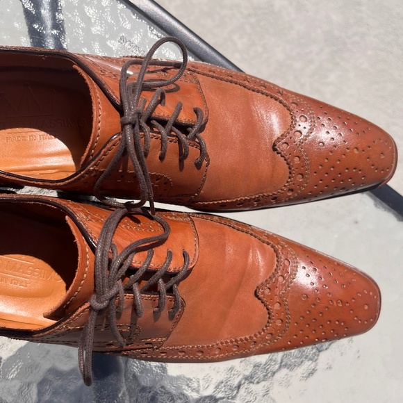 Tan Wing-tip shoes size 9 1/2 main image 12